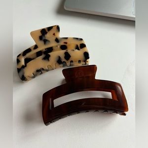 Lululemon Large Claw Clips